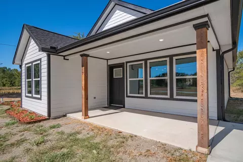 219 Midway Rd, Tool, TX 75143 photo 4