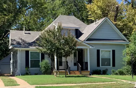 700 N Woods St, Sherman, TX 75092