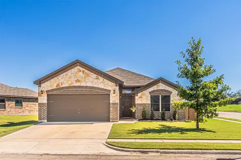 2577 Old Buck Dr, Weatherford, TX 76087