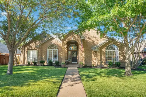 2049 Cannes Dr, Plano, TX 75025