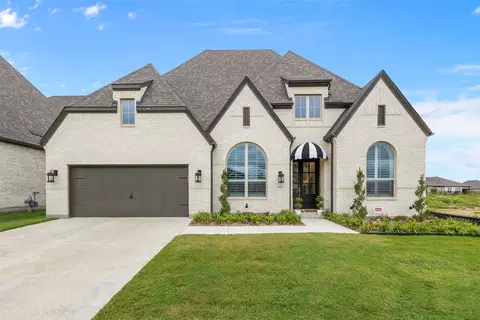 7757 Pondview Ln, Fort Worth, TX 76123