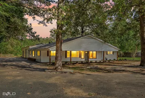 1110 Chipper Ln, Keithville, LA 71047