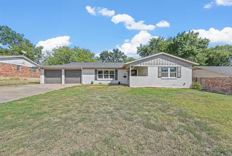 1963 Nottingham Blvd, Fort Worth, TX 76112