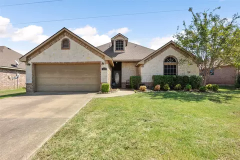 408 Autumn Trl, Royse City, TX 75189