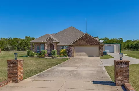 1024 Harmony Cir, Nevada, TX 75173