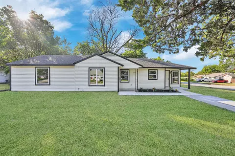 709 SW Dallas St, Grand Prairie, TX 75051