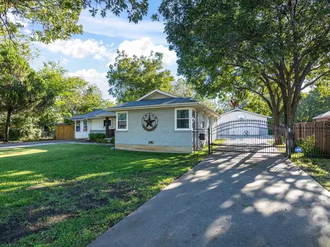 4104 Vance Rd, North Richland Hills, TX 76180