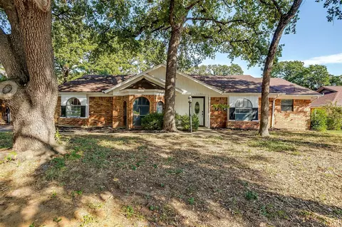 7133 Jewell Ave, Fort Worth, TX 76112