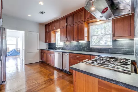 5734 Vanderbilt Ave, Dallas, TX 75206