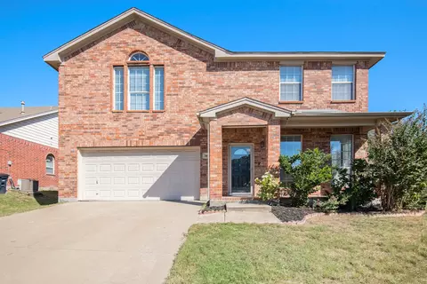 5624 Nacona Dr, Fort Worth, TX 76135