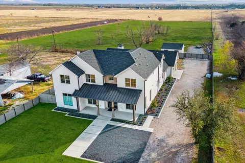1638 Broadhead Rd, Waxahachie, TX 75165