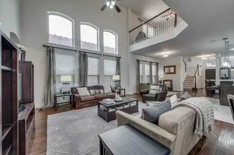 6631 Deleon St, Irving, TX 75039 photo 10