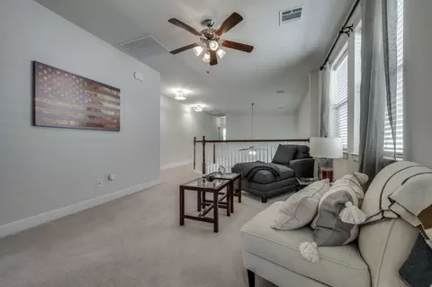 6631 Deleon St, Irving, TX 75039 photo 13