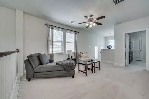 6631 Deleon St, Irving, TX 75039 photo 12