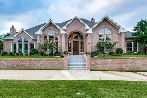 802 Inwood Ln, Colleyville, TX 76034