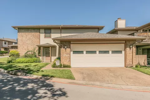 8 Cedar Ln, Bedford, TX 76021