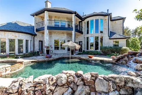 11 Waters Edge Ct, Heath, TX 75032