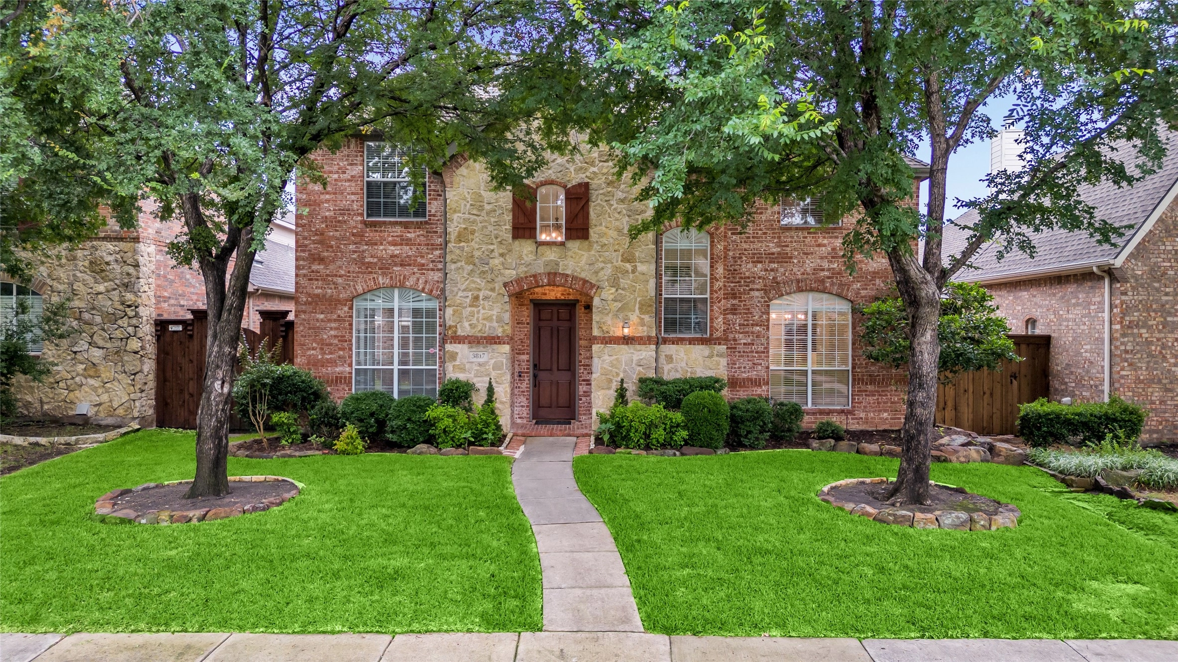 3817 GUADALUPE LN  