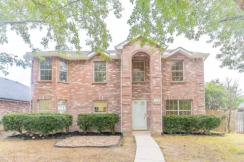 115 Hunters Trl, Red Oak, TX 75154