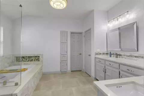 Bath - 8401 Eagle Dr, Rowlett, TX 75088 photo 2 of 4