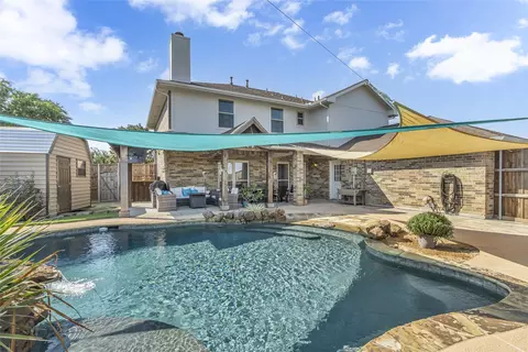Exterior - 8401 Eagle Dr, Rowlett, TX 75088 photo 3 of 5