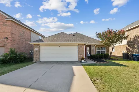 4504 Hickory Meadows Ln, Fort Worth, TX 76244