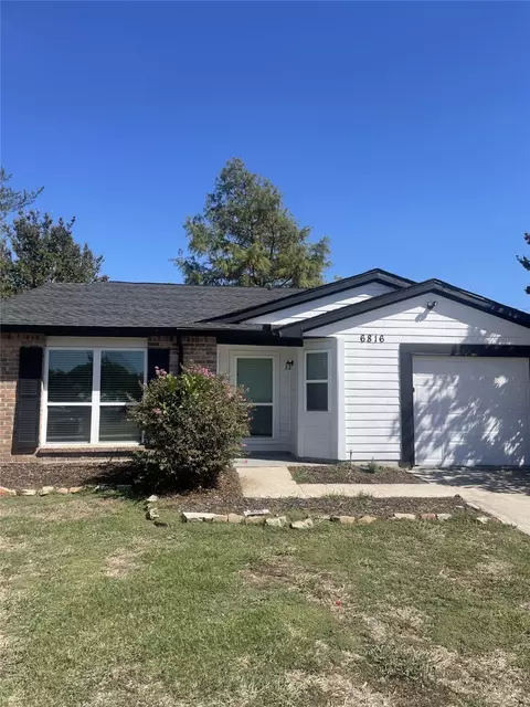 6816 Elliot Ct, The Colony, TX 75056