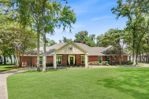 187 Bull Run Dr, Streetman, TX 75859