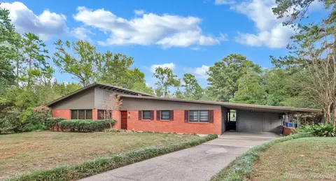 1874 S Brookwood Dr, Shreveport, LA 71118