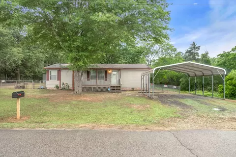 205 N Meason St, Big Sandy, TX 75755