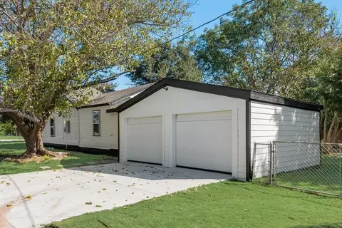 5800 Broadway Ave, Haltom City, TX 76117
