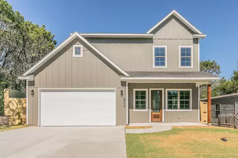 808 Crow Ct, Granbury, TX 76048