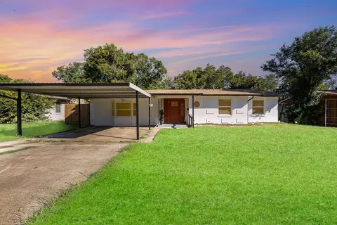 841 Fairwood Dr, Dallas, TX 75232