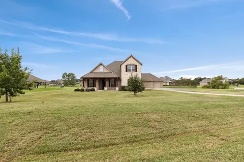 216 Diamond Rose Dr, Burleson, TX 76028