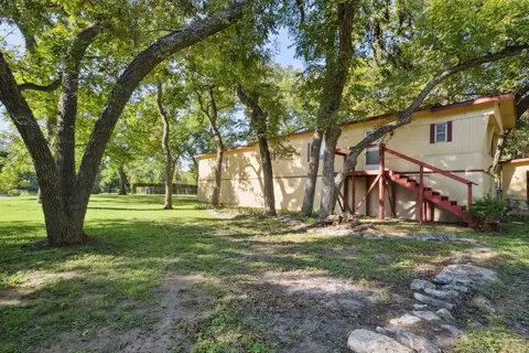 5515 S Oklahoma Trl, Granbury, TX 76048
