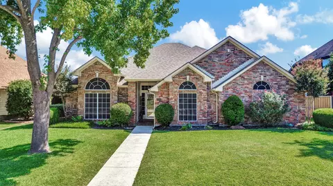 7304 Hillview Dr, Plano, TX 75025