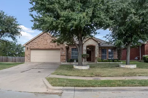 8233 Mccain Dr, Dallas, TX 75249