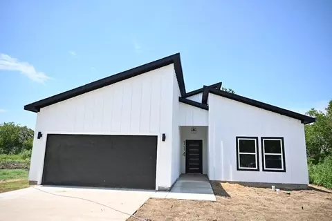 114 W 17th Ave, Corsicana, TX 75110