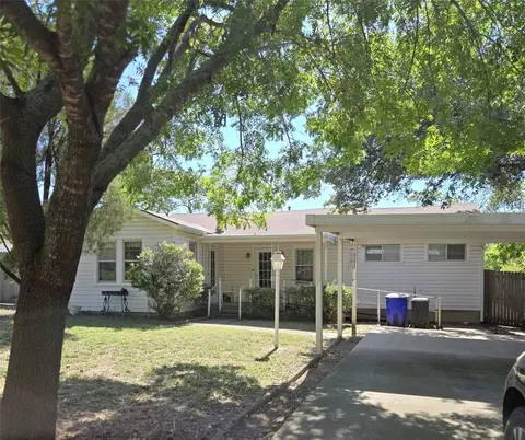 208 Marquette Ave, Azle, TX 76020
