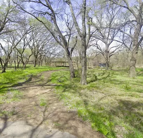 200 Bowden Cir, Burleson, TX 76028