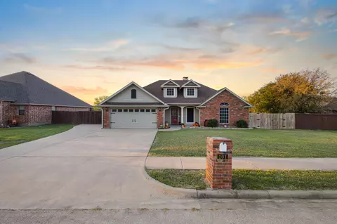 101 Radecke Rd, Krum, TX 76249