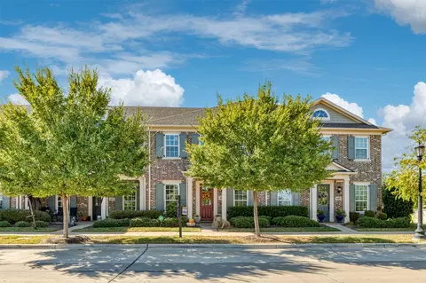 8781 Bridge St, North Richland Hills, TX 76180