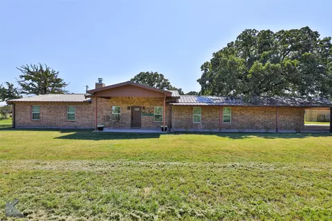 1821 S 4th St, Clyde, TX 79510