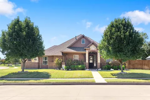 12001 Yarmouth Ln, Fort Worth, TX 76108