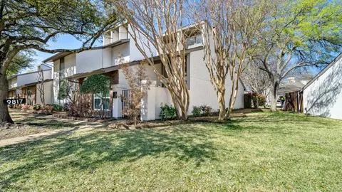 9817 Smokefeather Ln, Dallas, TX 75243
