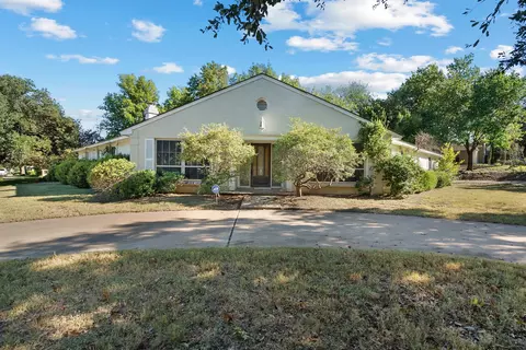 23 Legend Rd, Benbrook, TX 76132