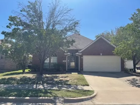 8950 River Trails Blvd, Fort Worth, TX 76118
