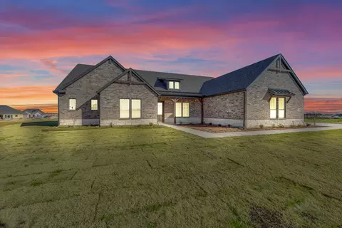 12108 Magma Ct, Krum, TX 76249