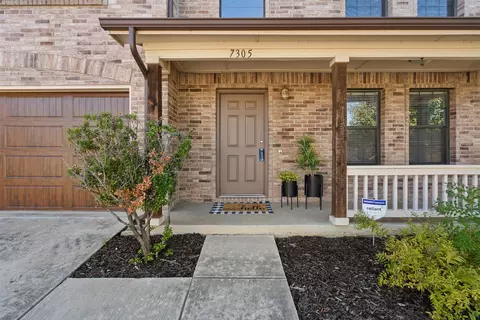 7305 Starwood Dr, Fort Worth, TX 76137