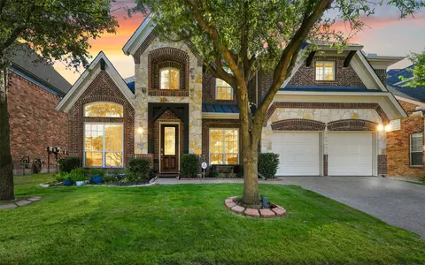 712 Keeler St, Lantana, TX 76226